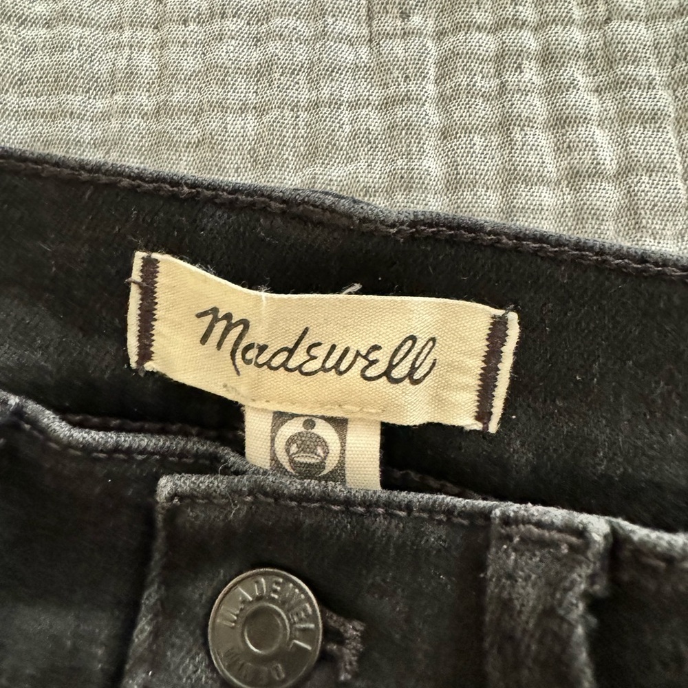 Madewell Mid-Rise Kick Out Jeans
